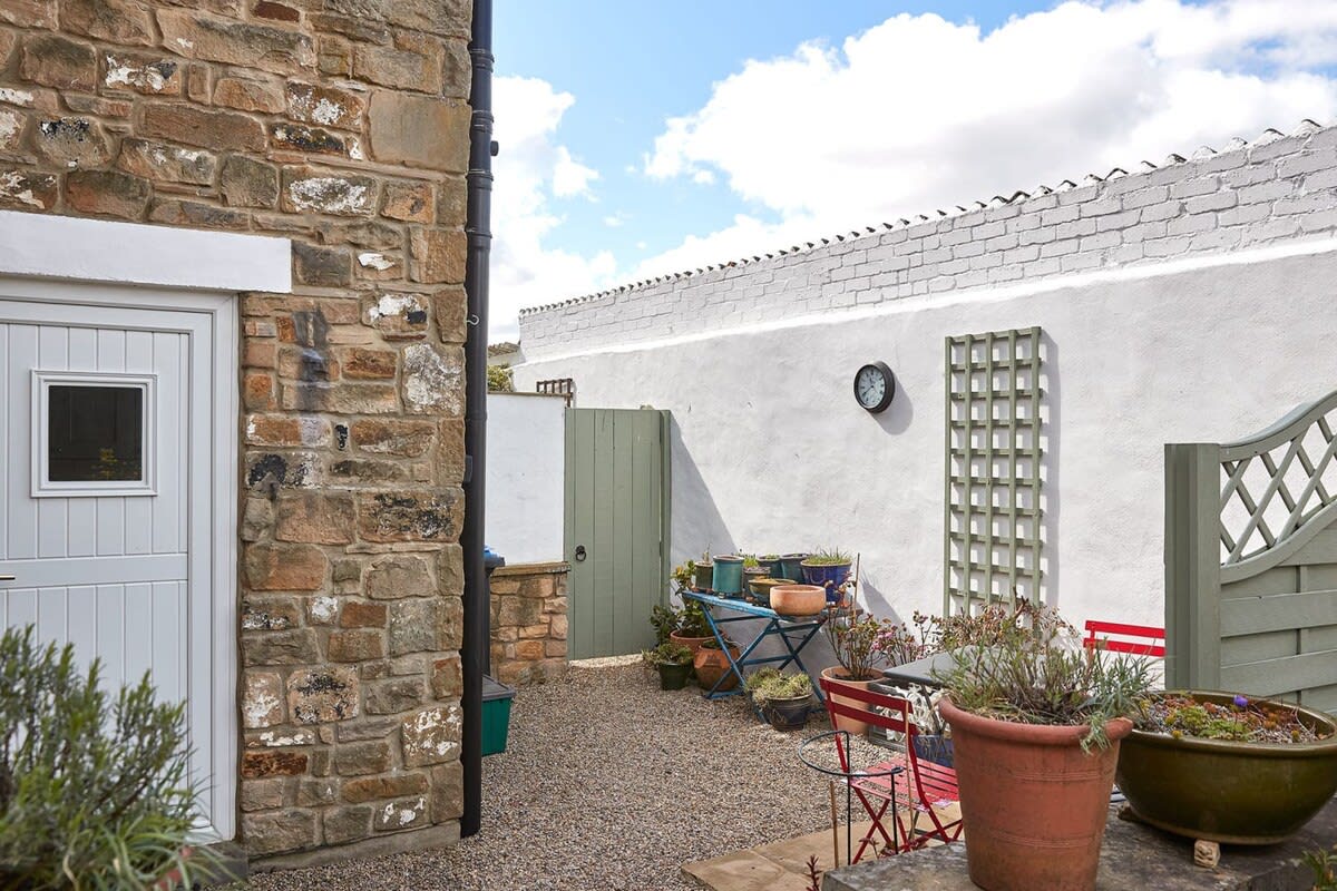 Wood Street Cottage – photo 17