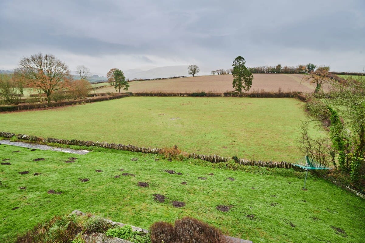 Penrheol Farmhouse – photo 21