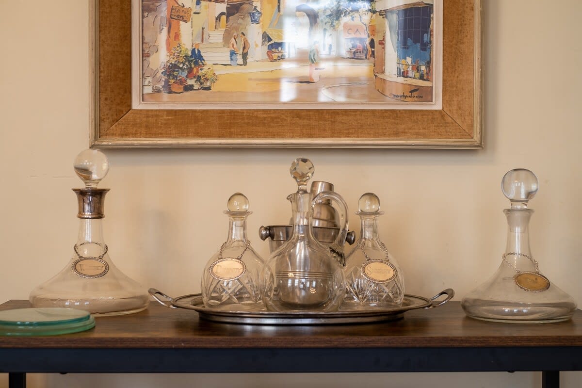 Newly Refurbished Period Apartment With Balcony – photo 19