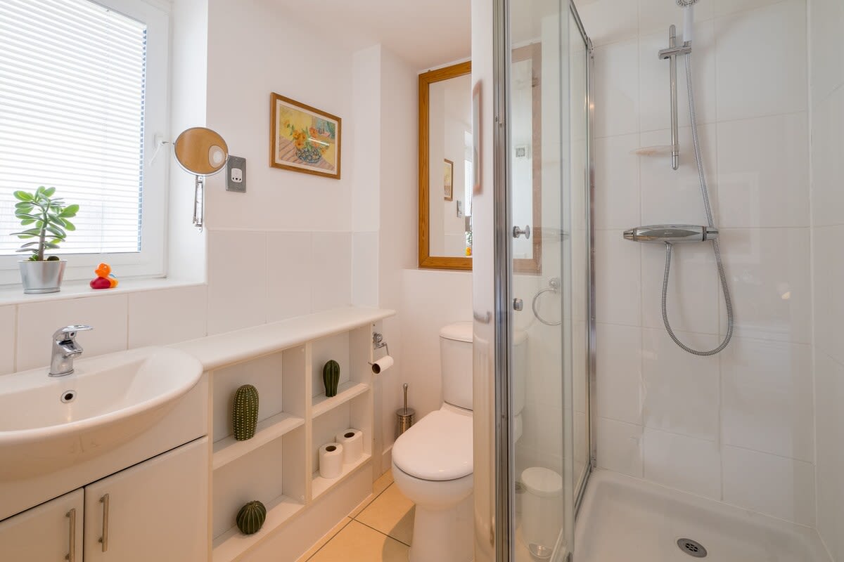 Kingscote Townhouse – photo 18