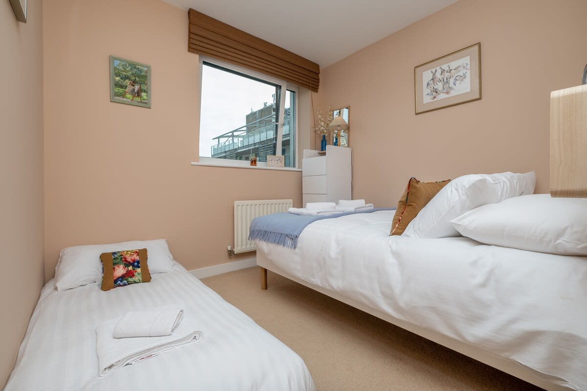 Kingscote Townhouse – photo 20