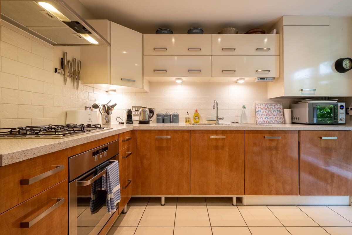 Kingscote Townhouse – photo 2