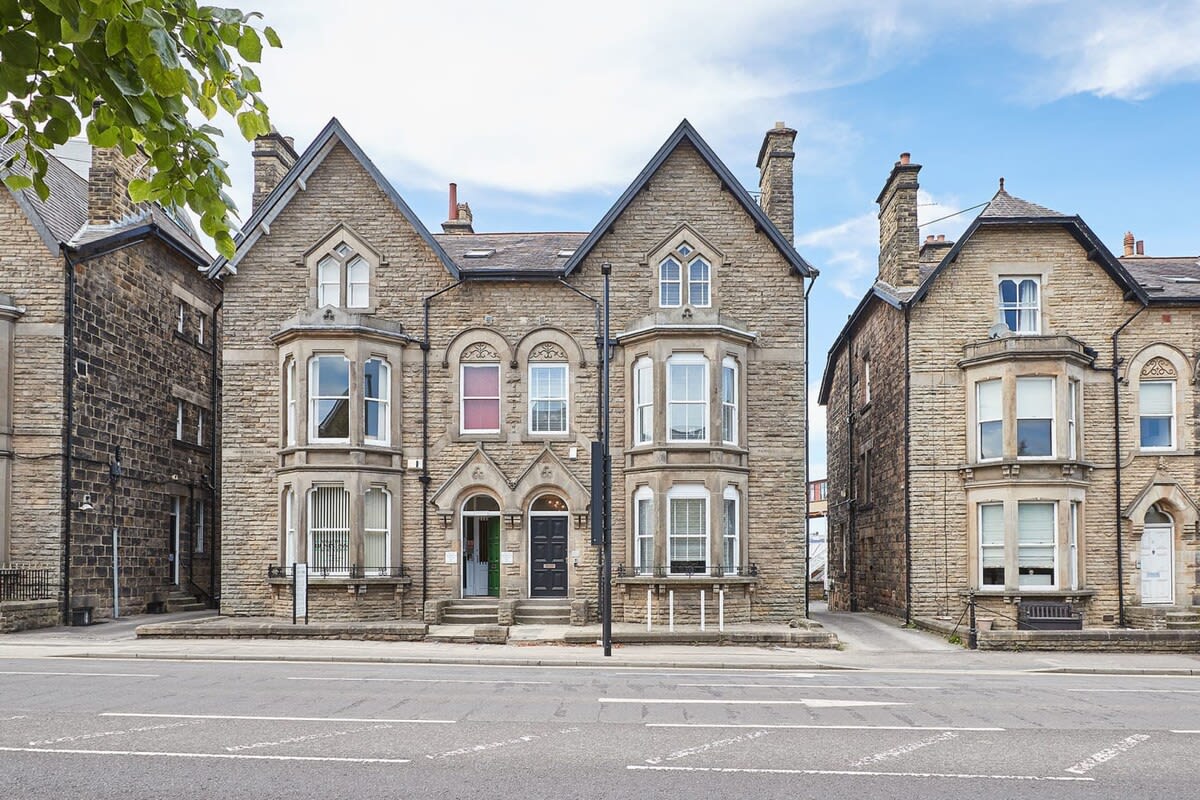 Parkside Villa – photo 1