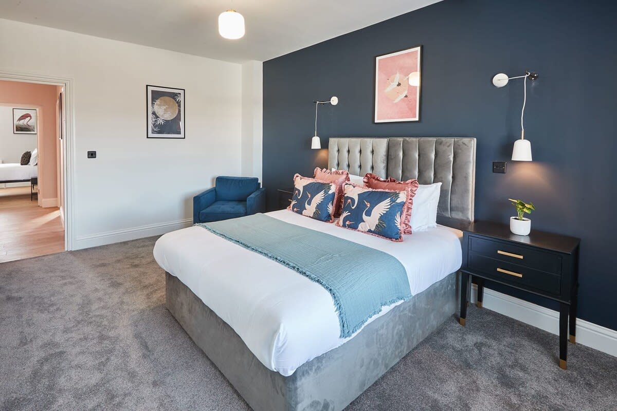Parkside Villa – photo 2