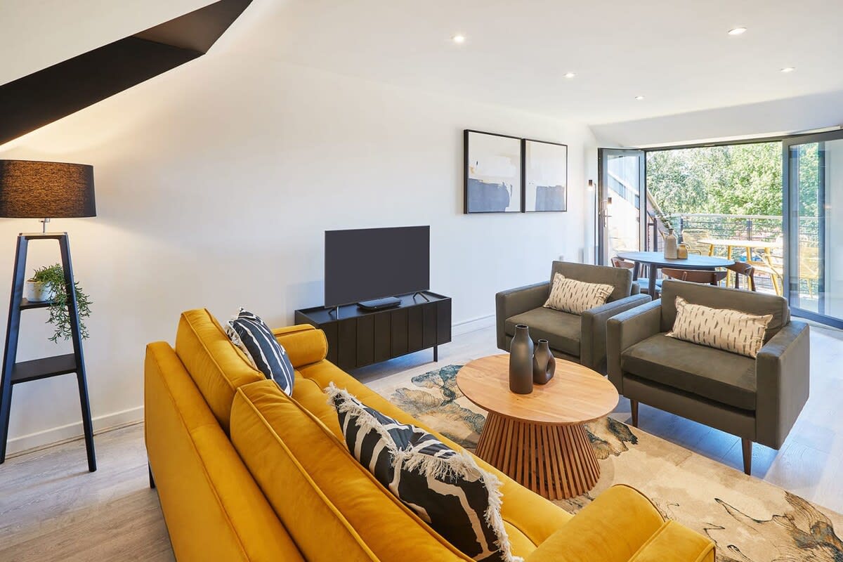 St Johns Mews – photo 1