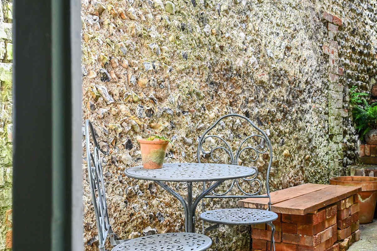 Hanover Rest – photo 19