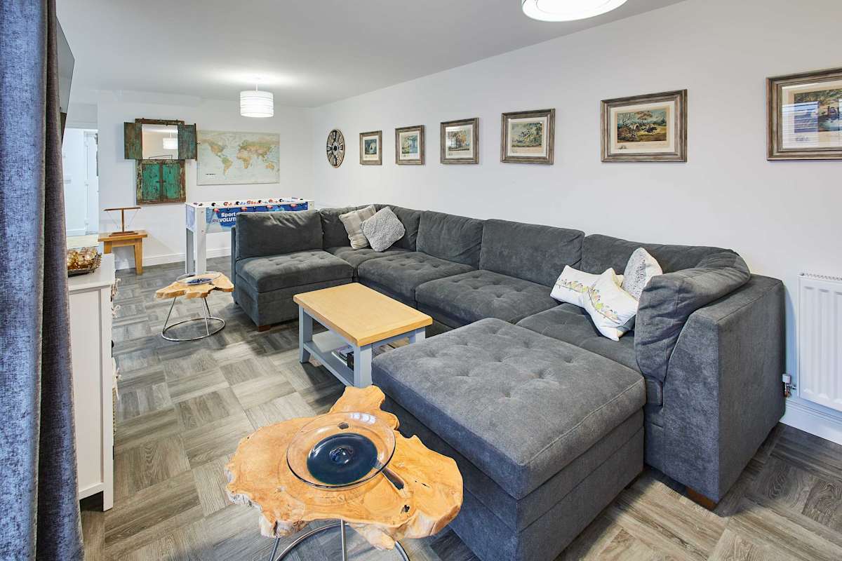 Blayshaw House – photo 1