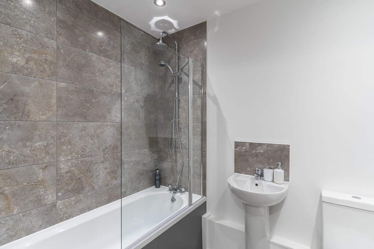 36 Waterside Place – photo 4
