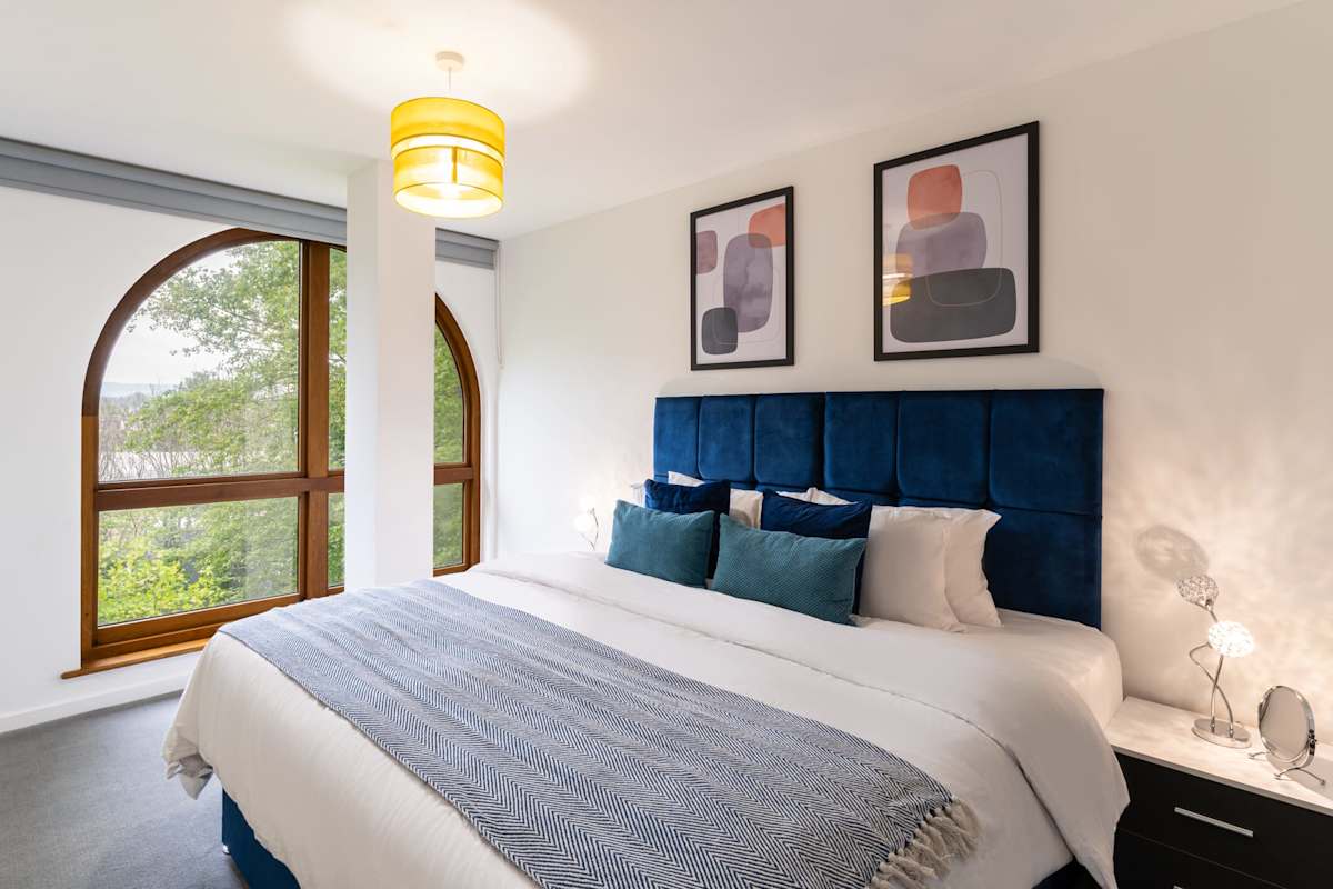 52 Waterside Place – photo 1