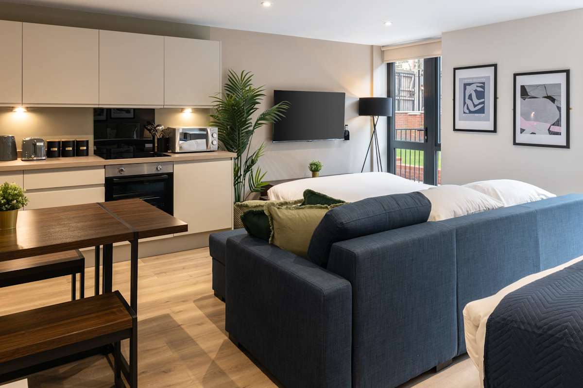 Richmond Place Apartment C – photo 7