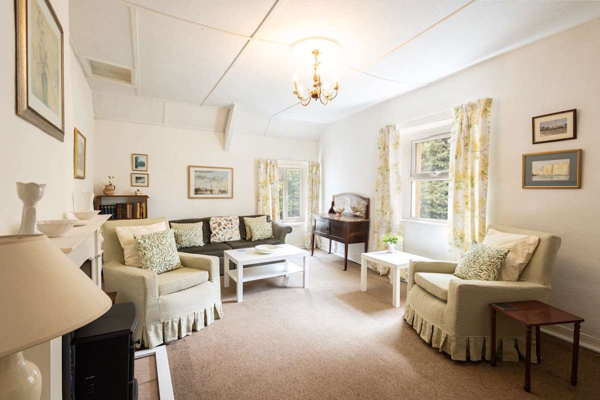 Upper Lodge – photo 2