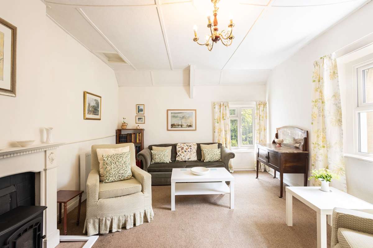 Upper Lodge – photo 15