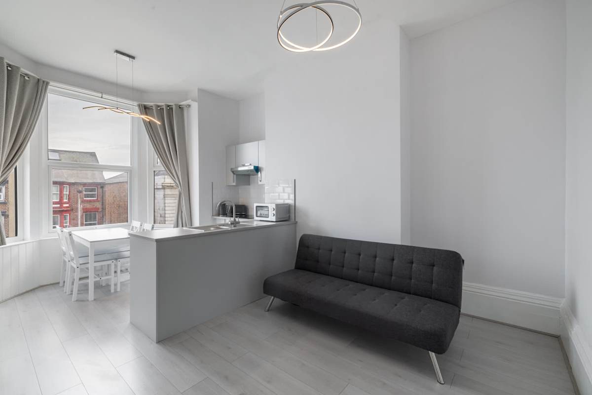 Aberdeen Walk Apartment – photo 2