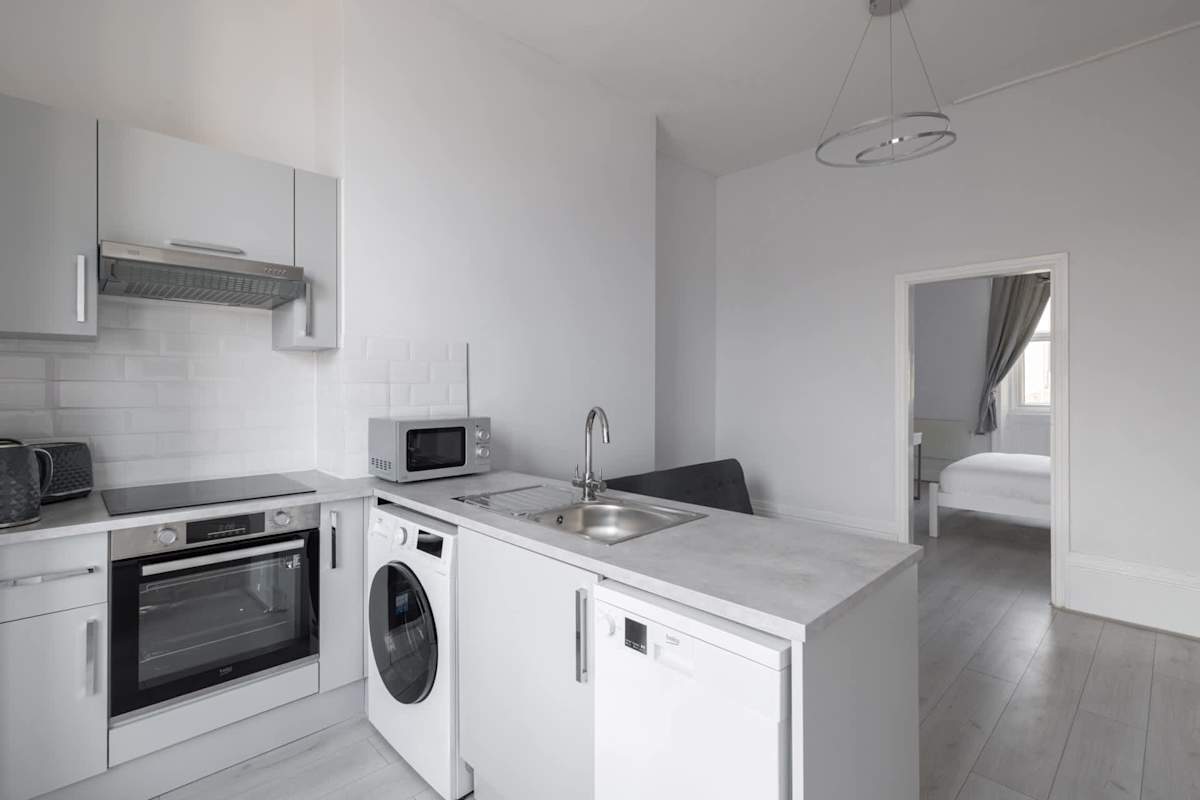 Aberdeen Walk Apartment – photo 6