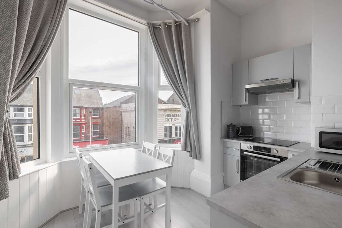 Aberdeen Walk Apartment – photo 4
