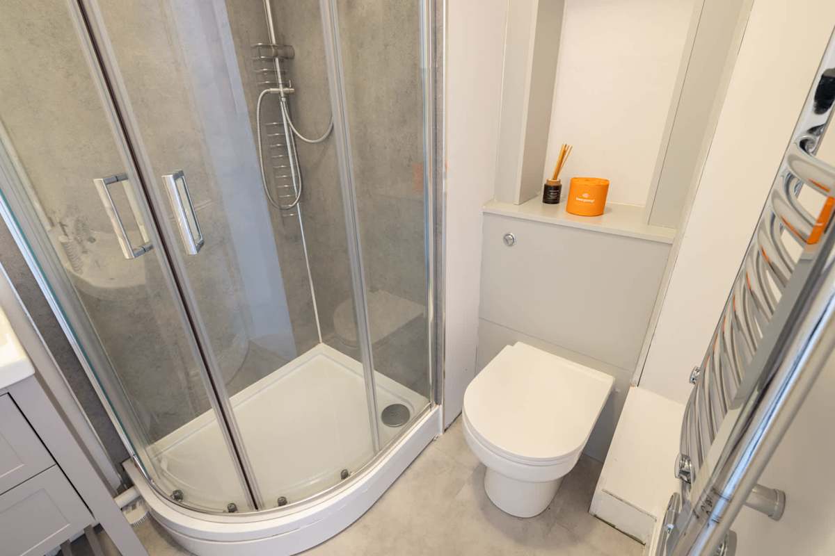 Aberdeen Walk Apartment – photo 10