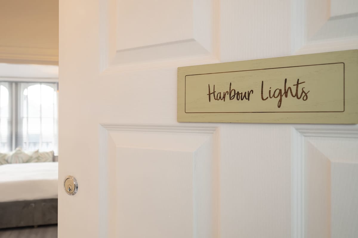 Harbour Lights – photo 10