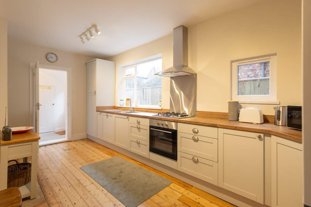 Heather House – photo 11