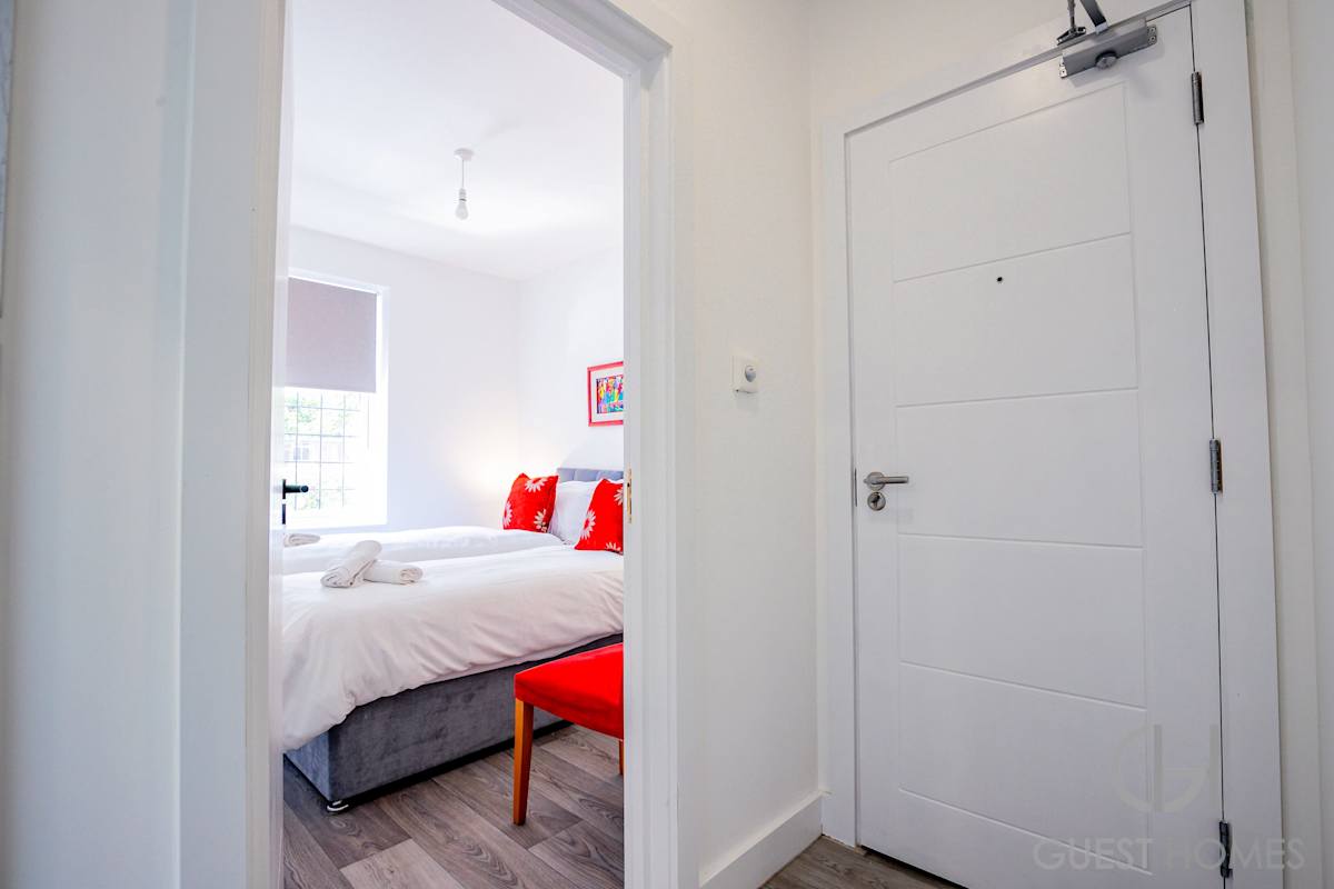 Croydon Road Dwelling – photo 4