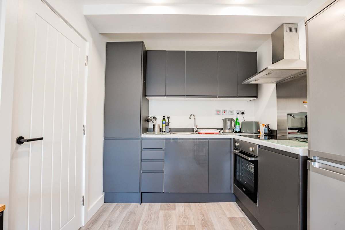 Croydon Road Apartment – photo 3