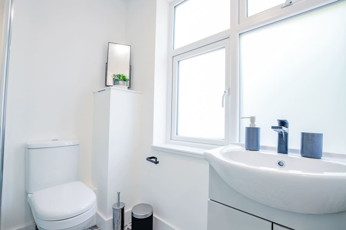 Croydon Road Apartment – photo 23