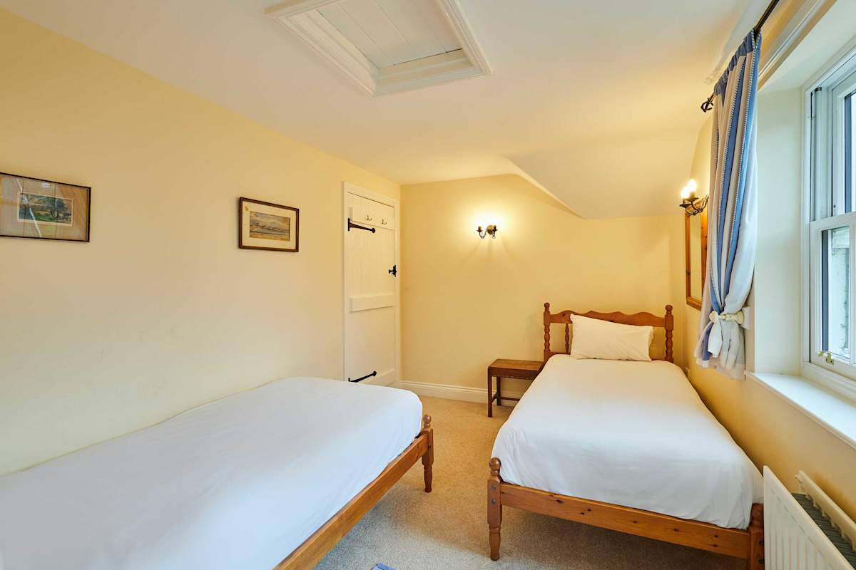 Newton Cottage – photo 19