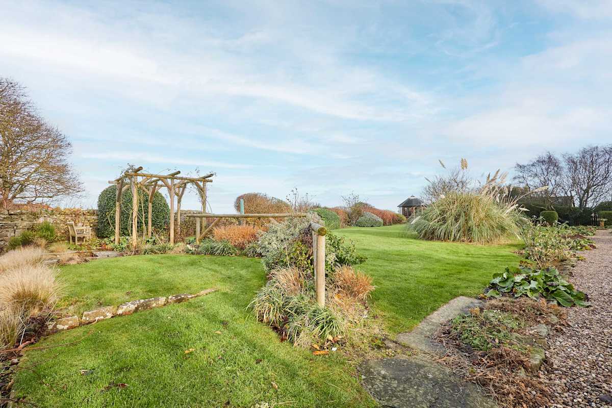 Newton Cottage – photo 2
