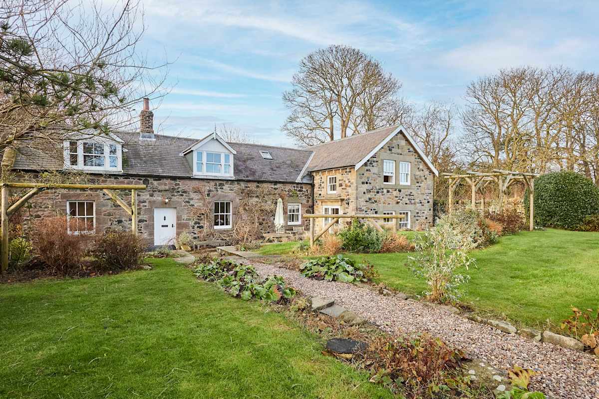 Newton Cottage – photo 1