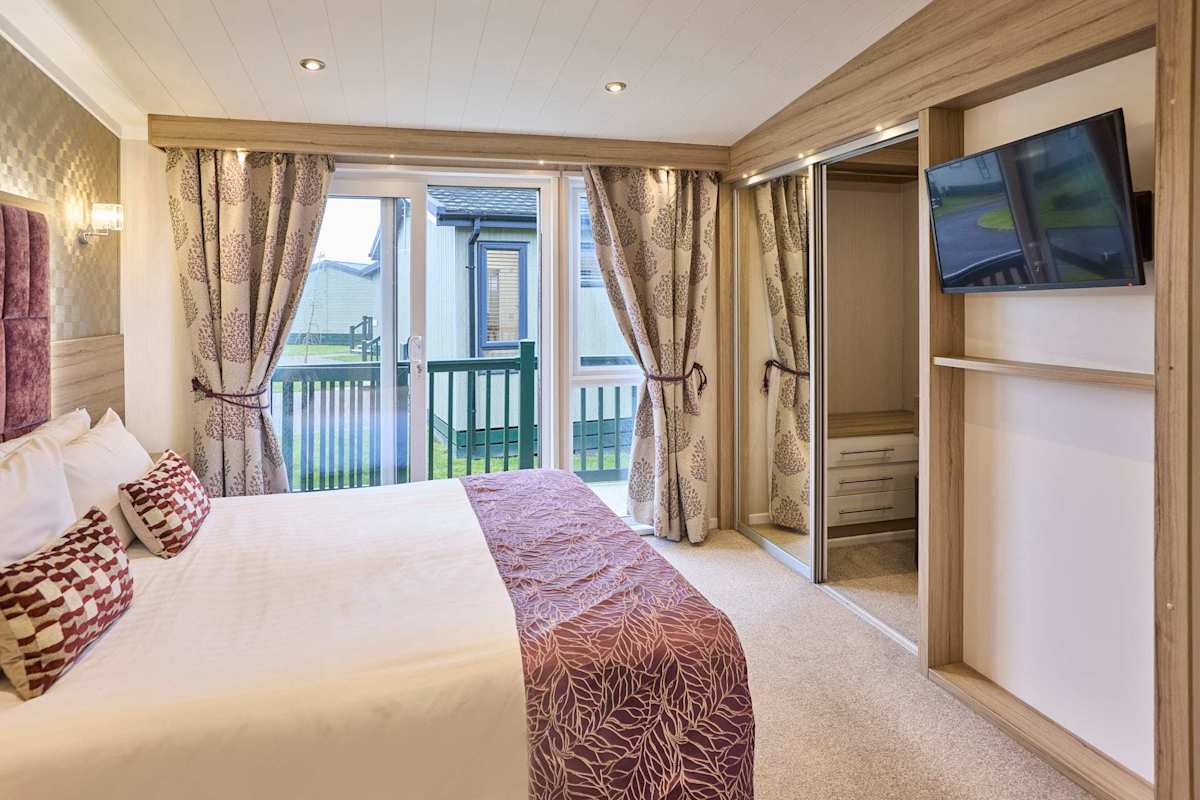 Whistler Deluxe Lodge – photo 17