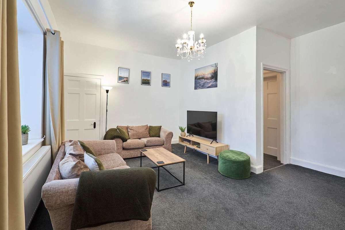 Queen Street Apartment – photo 12
