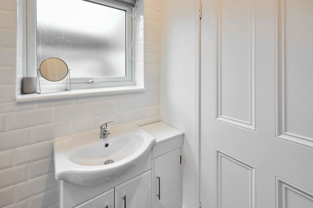 Queen Street Apartment – photo 17