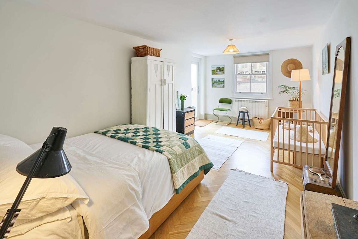 Brunswick Place Flat – photo 12
