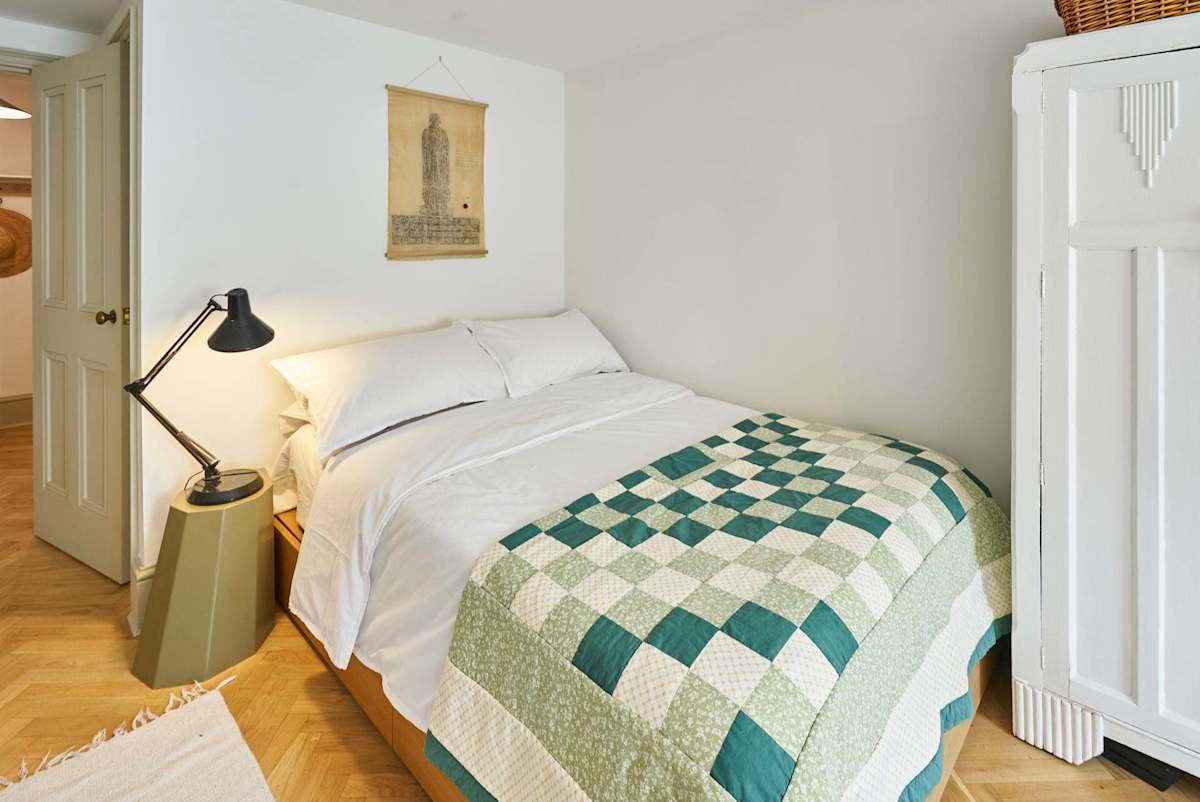 Brunswick Place Flat – photo 13