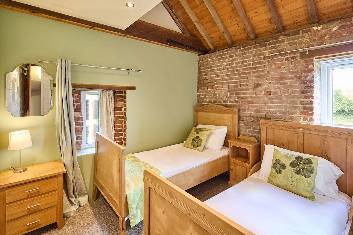 Granary Barn – photo 13