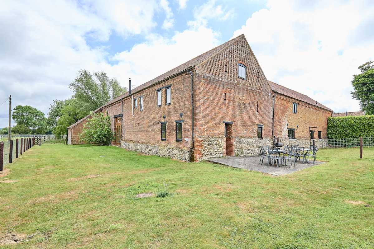 Granary Barn – photo 20