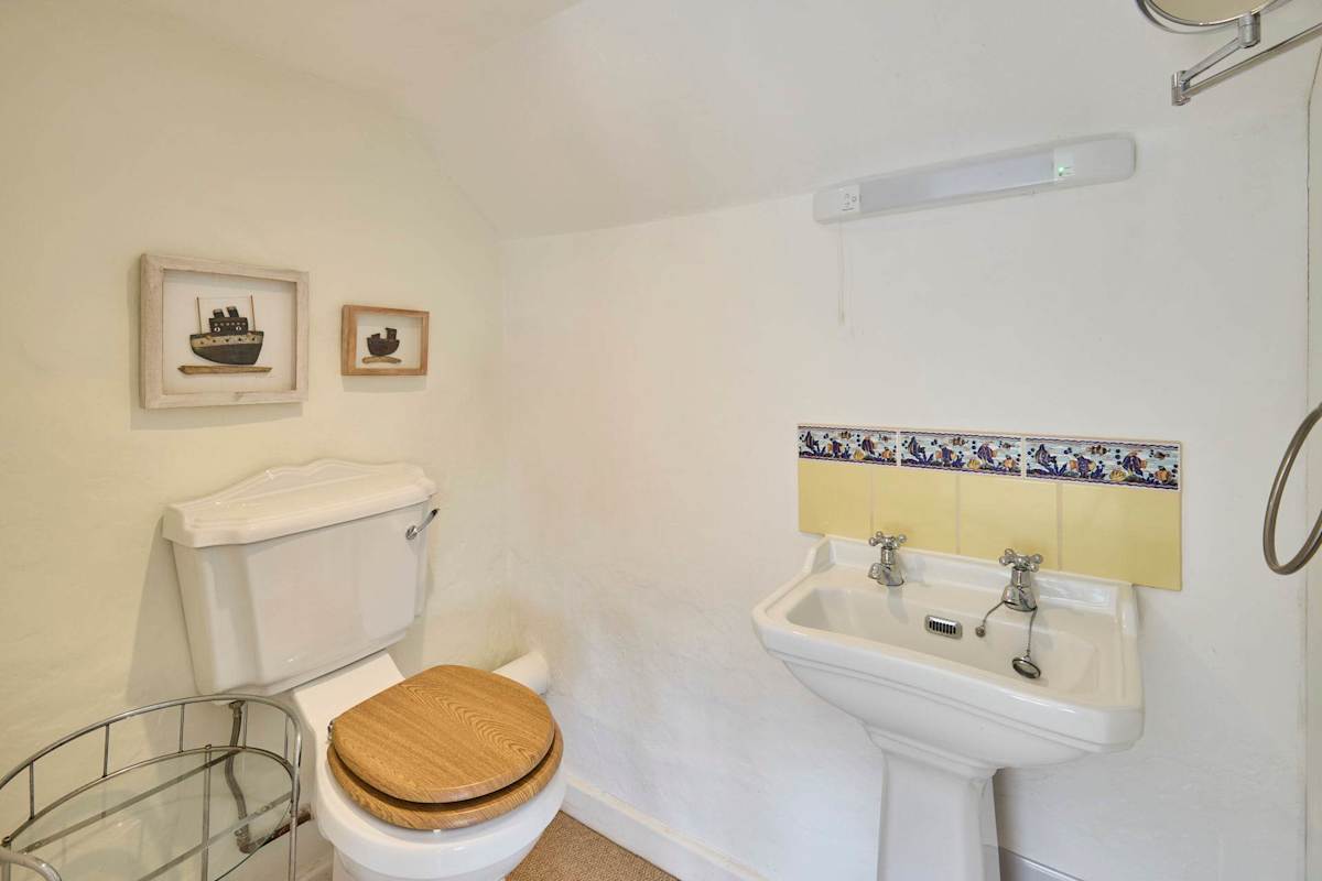 Pebble Cottage – photo 18