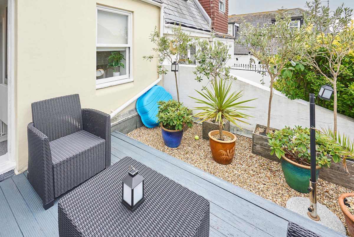 George Street Retreat – photo 23