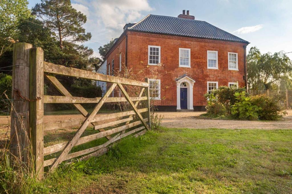 Mill House – photo 1