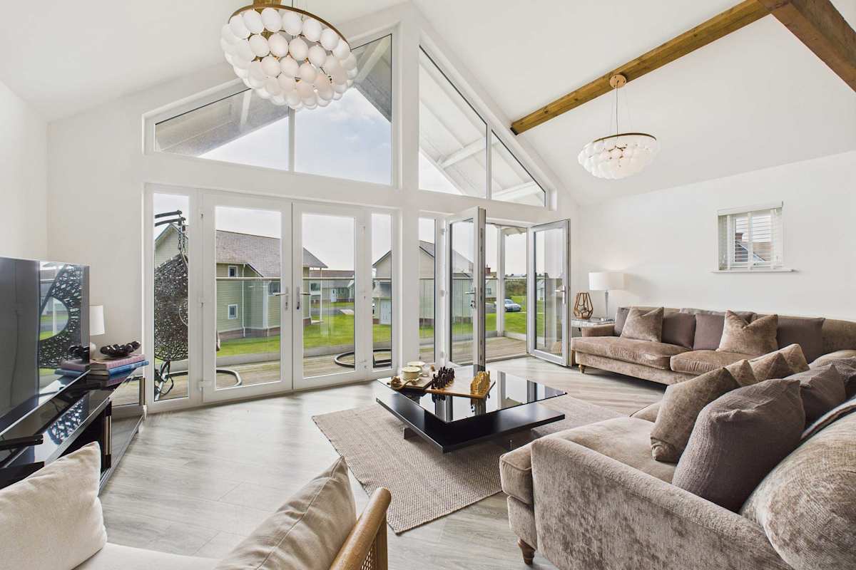Bayview Lodge – photo 2