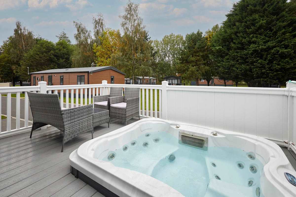 Teejay's Lodge – photo 1