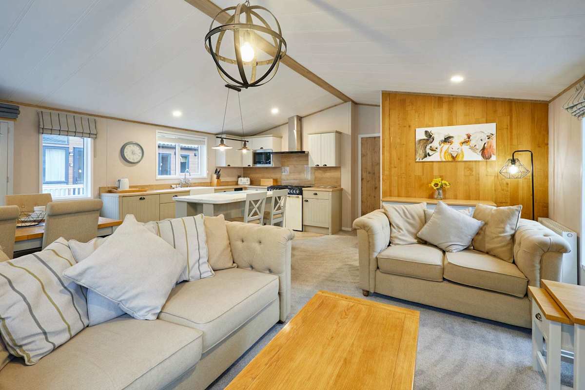 Water's Edge Lodge – photo 2