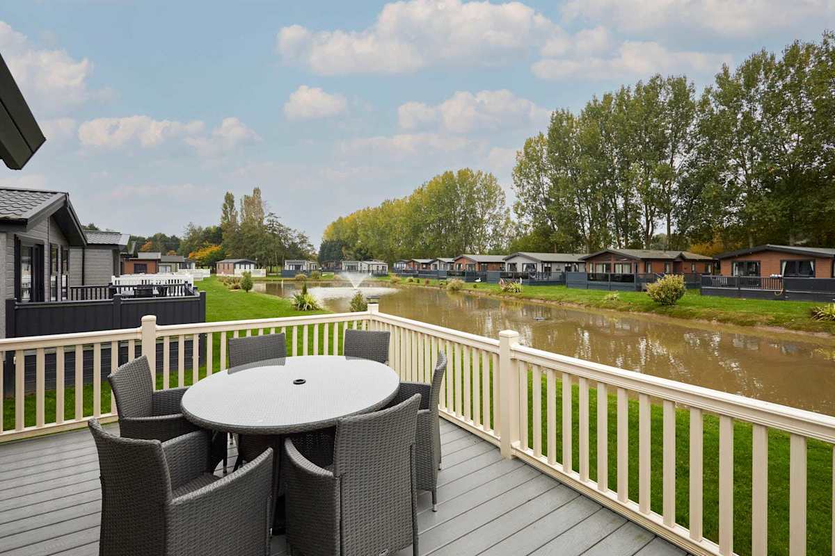 Water's Edge Lodge – photo 11