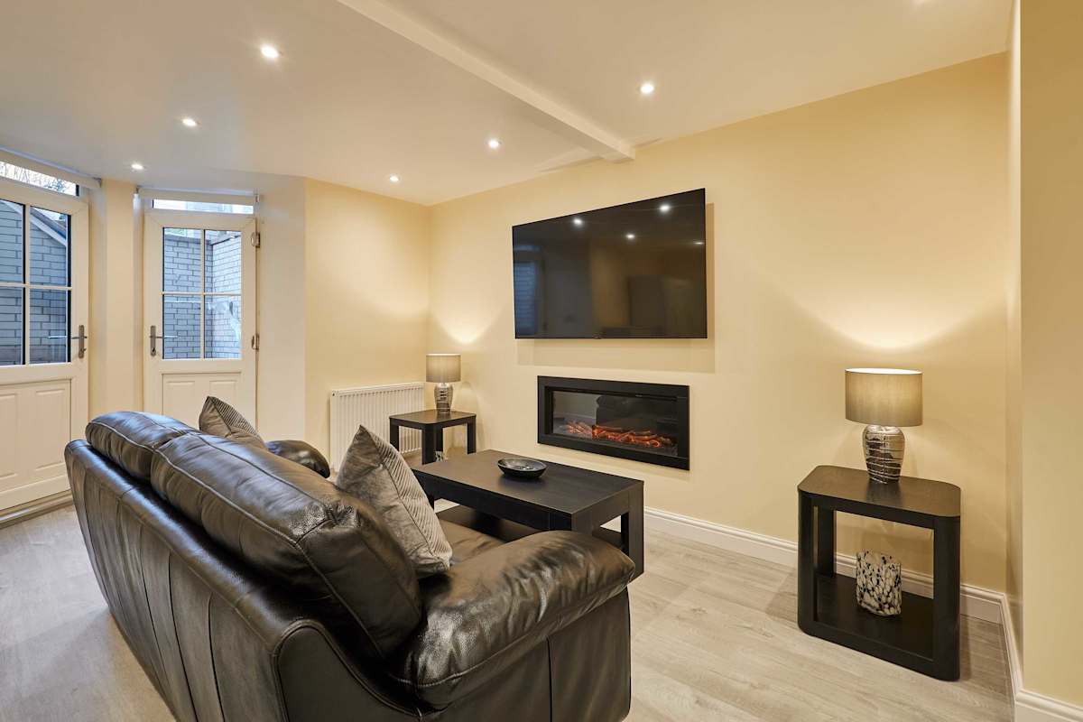 Ross's View, Basement, Apartment 1 – photo 1