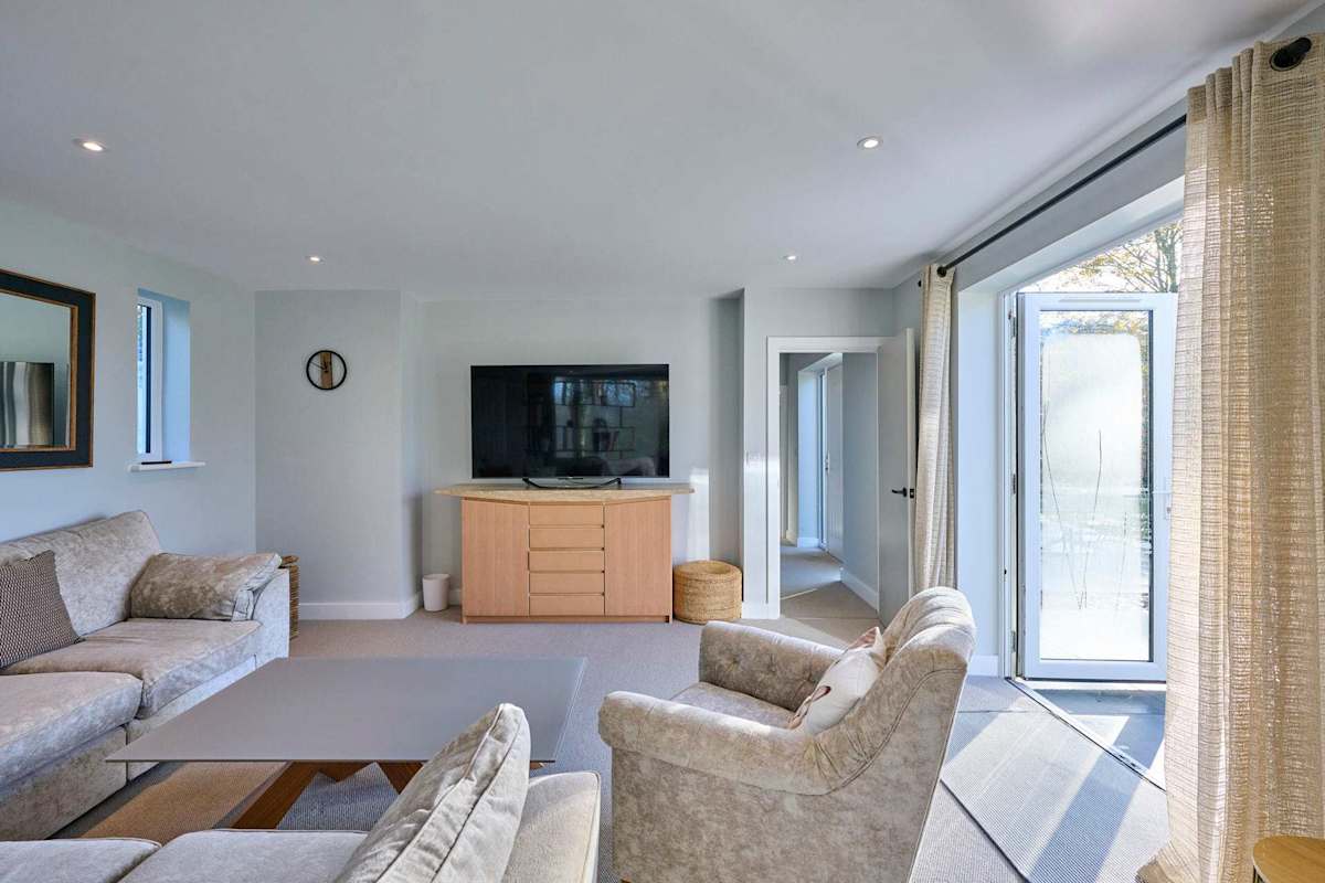 Roundwood House – photo 9