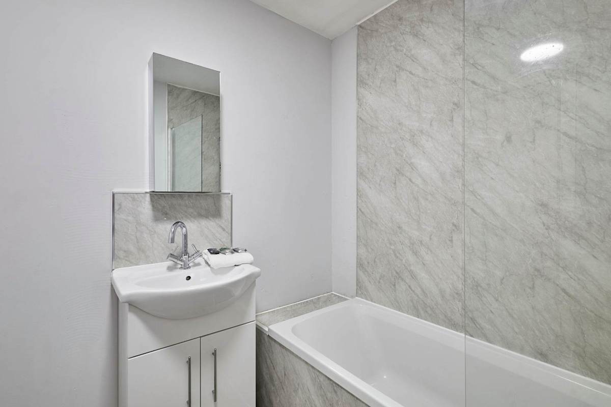Apartment 6, Stanley Street – photo 20