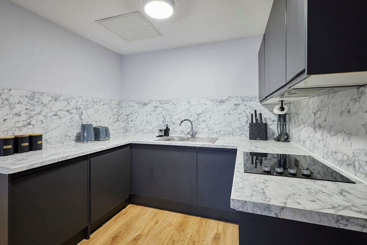 Apartment 8, Stanley Street – photo 10