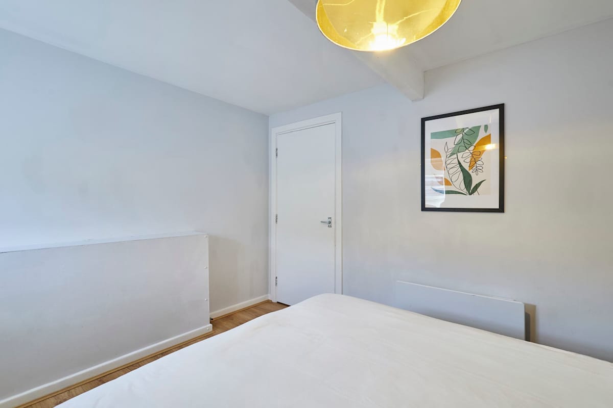 Apartment 8, Stanley Street – photo 20