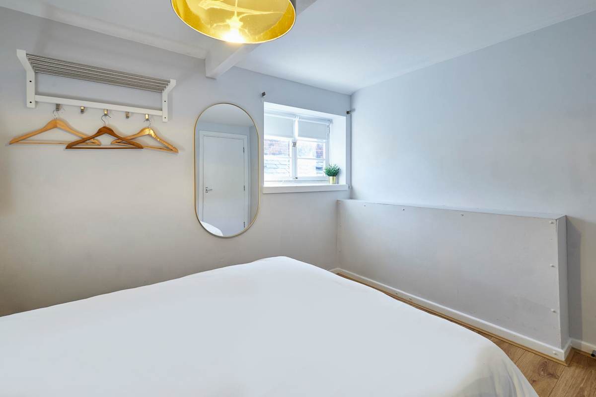 Apartment 8, Stanley Street – photo 22