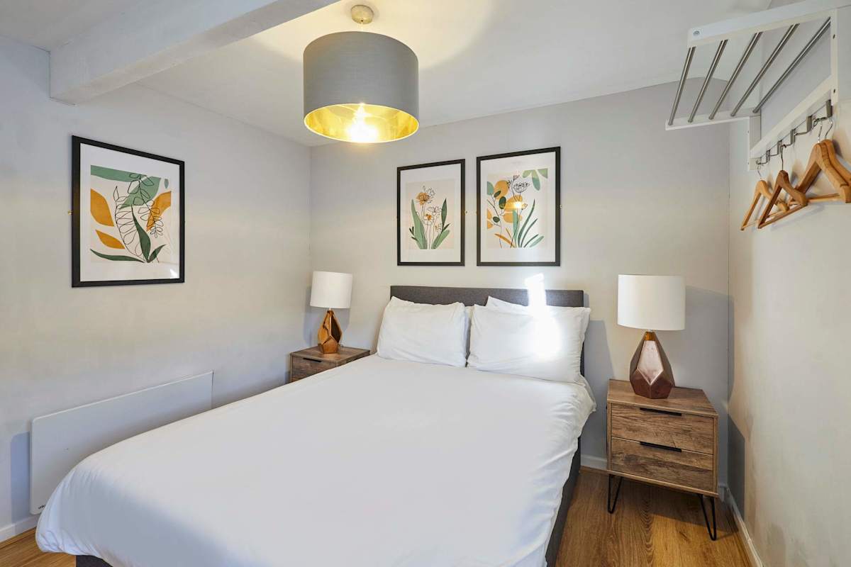 Apartment 8, Stanley Street – photo 28