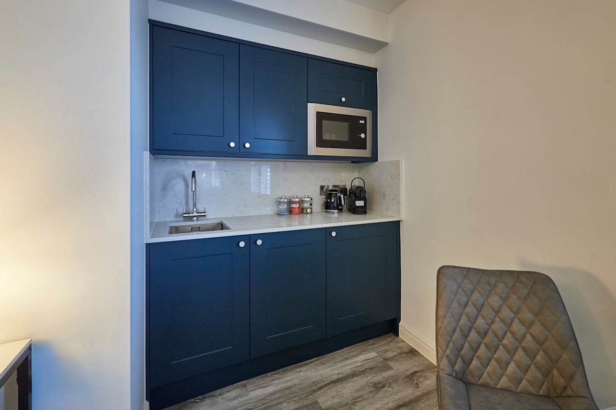 The Langley Hotel, Apartment 8 – photo 12